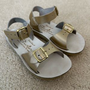SunSans gold sandals- size 6. Great condition.